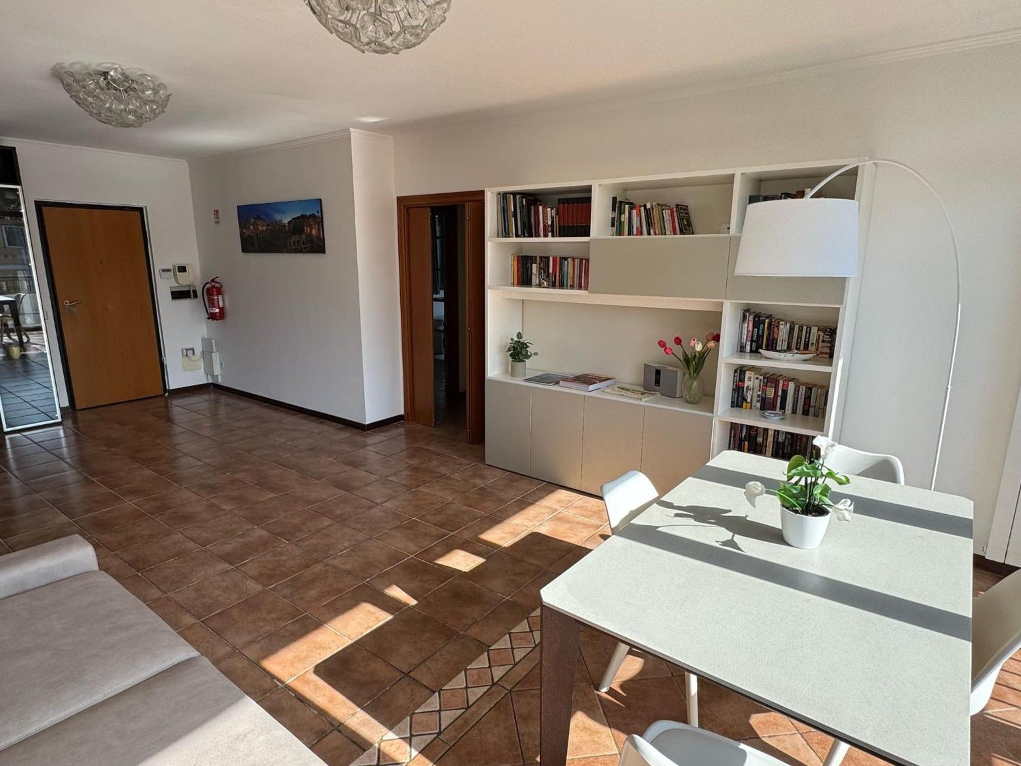 La Casa Del Tomo - Serenity & Charme, Steps From Cornelia Metro Line A Apartamento